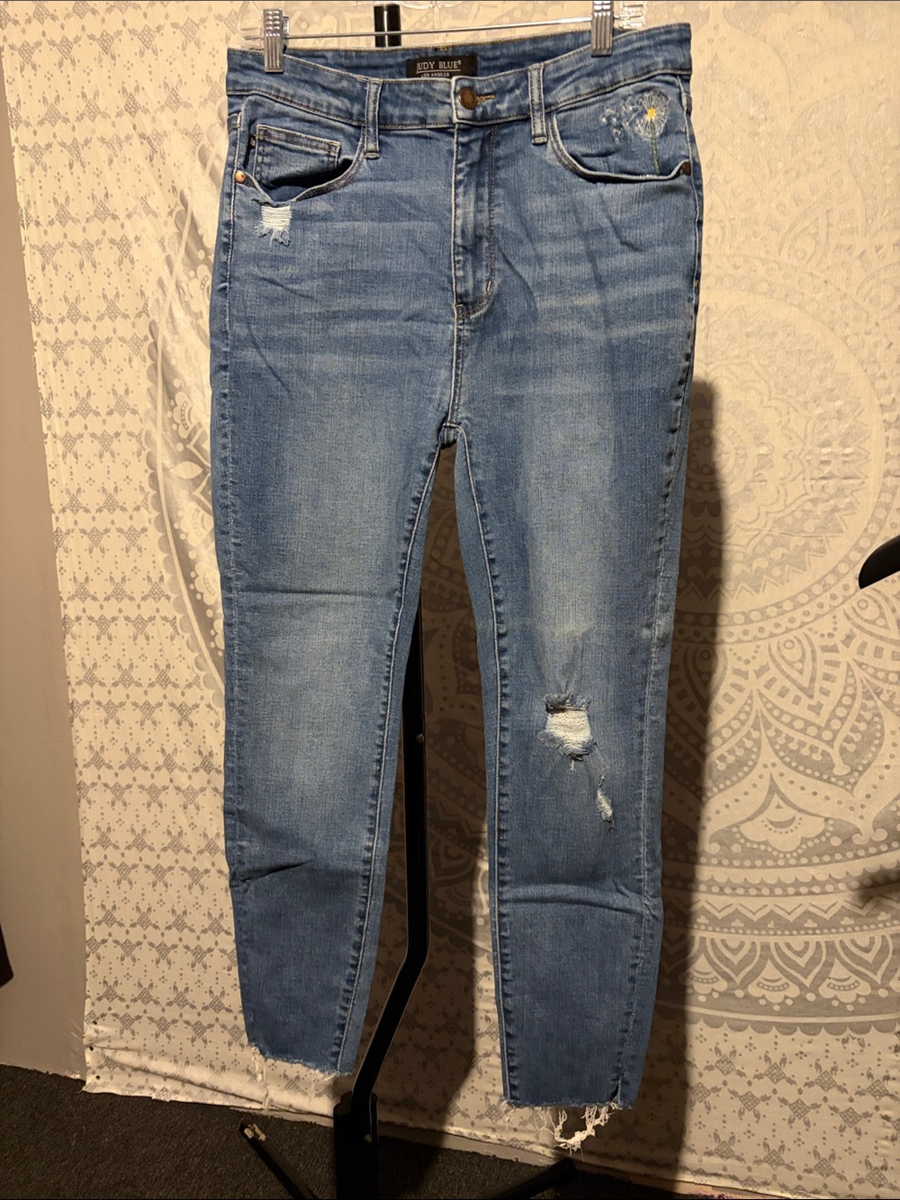 Judy Blue Light Wash Distressed Skinny Jeans